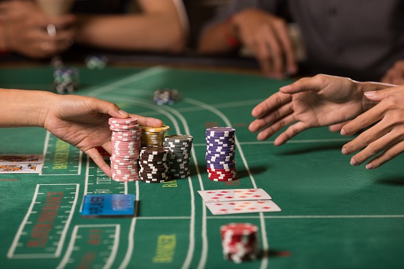 Punto Banco - průběh a pravidla karetní hry